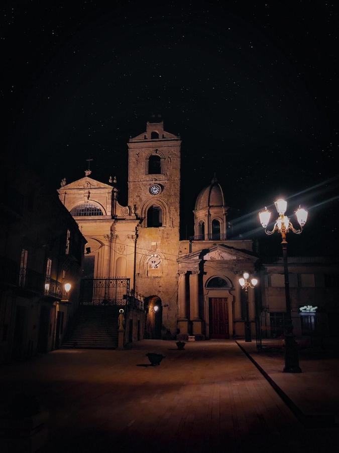 B&B Al Centro Storico Troina Екстериор снимка